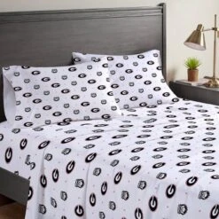 NCAA Georgia Bulldogs Small X Queen Sheet Set -Nacc GUEST 2b18fd0e 2a3b 42c5 a188 c0ef9c5681da